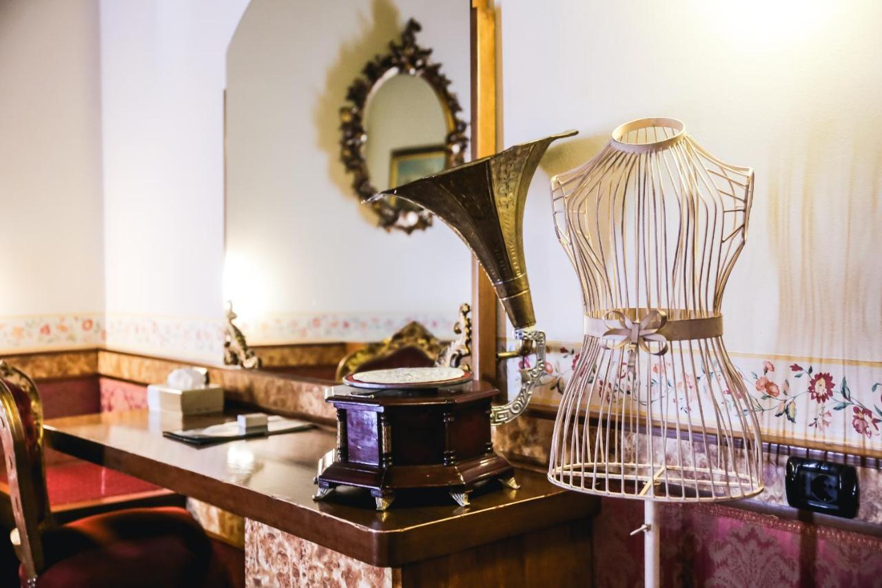 Hotel Villa Pigalle Tezze sul Brenta Екстер'єр фото
