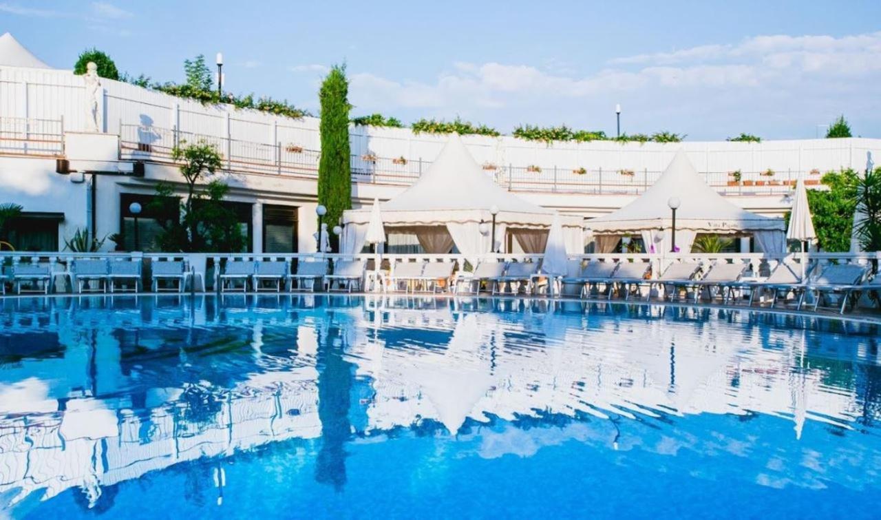 Hotel Villa Pigalle Tezze sul Brenta Екстер'єр фото