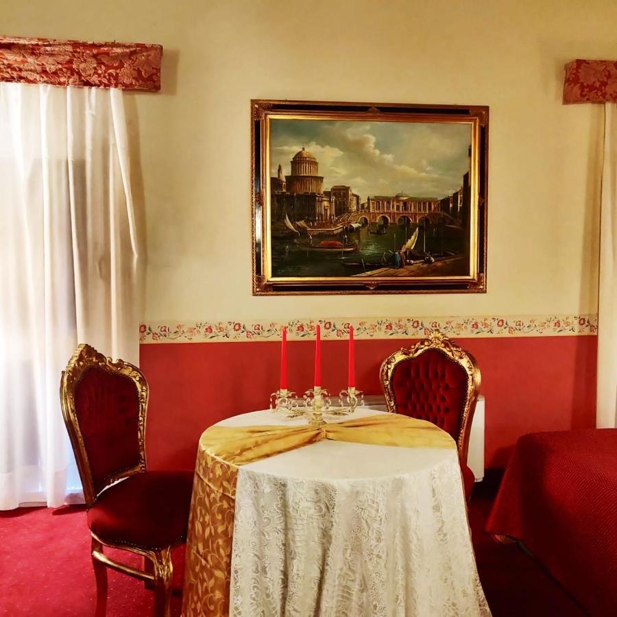 Hotel Villa Pigalle Tezze sul Brenta Екстер'єр фото