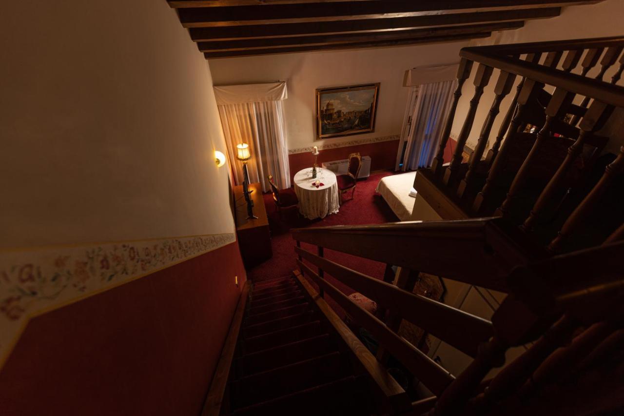 Hotel Villa Pigalle Tezze sul Brenta Екстер'єр фото